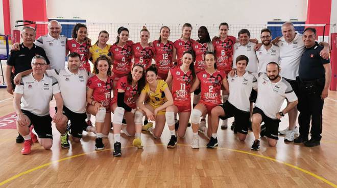 Uyba U18