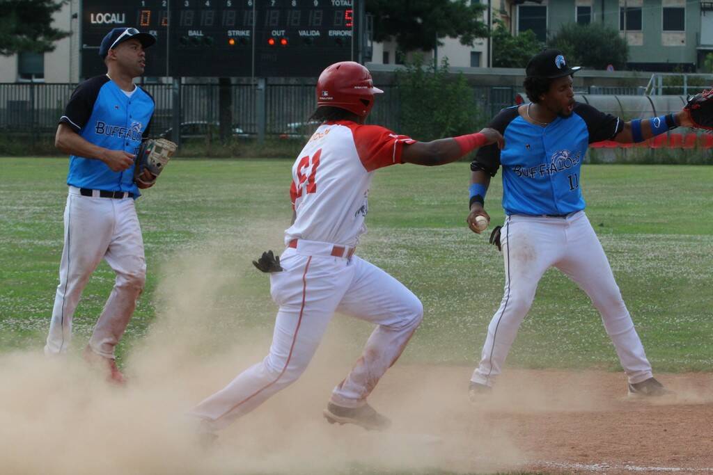 Legnano Baseball - Buffaloes Bovisio Masciago 15-8